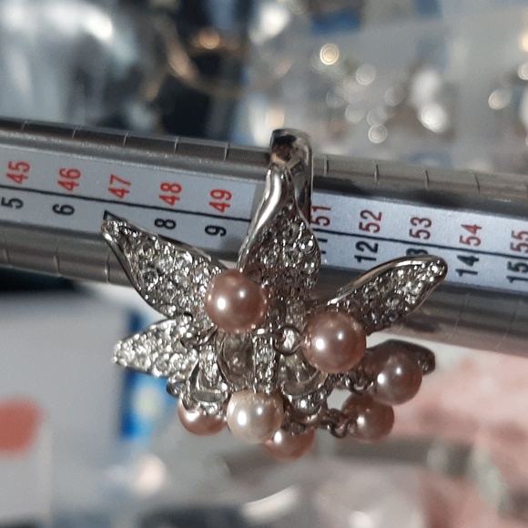 Ring - Picture 2 of 3